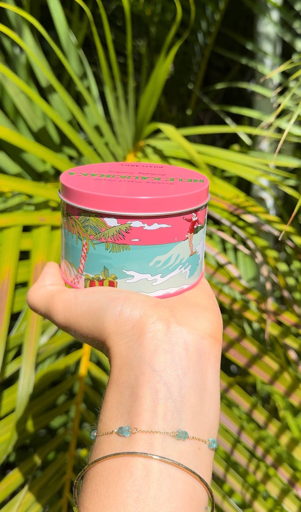Mele Kalikimaka Holiday Candle – Island Pine Scent, Hawaiian Christmas Decor, Tropical Gift Candle